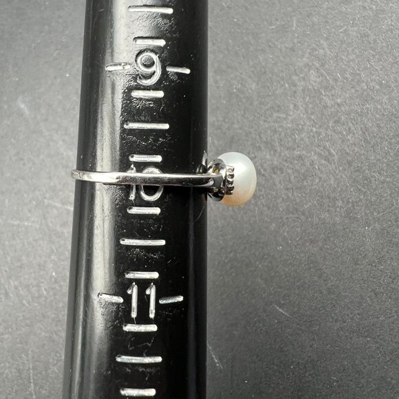 Womens Sterling Imitation Pearl Ring Sterling Silver Clear Stone Accents Size 10 - Picture 2 of 9